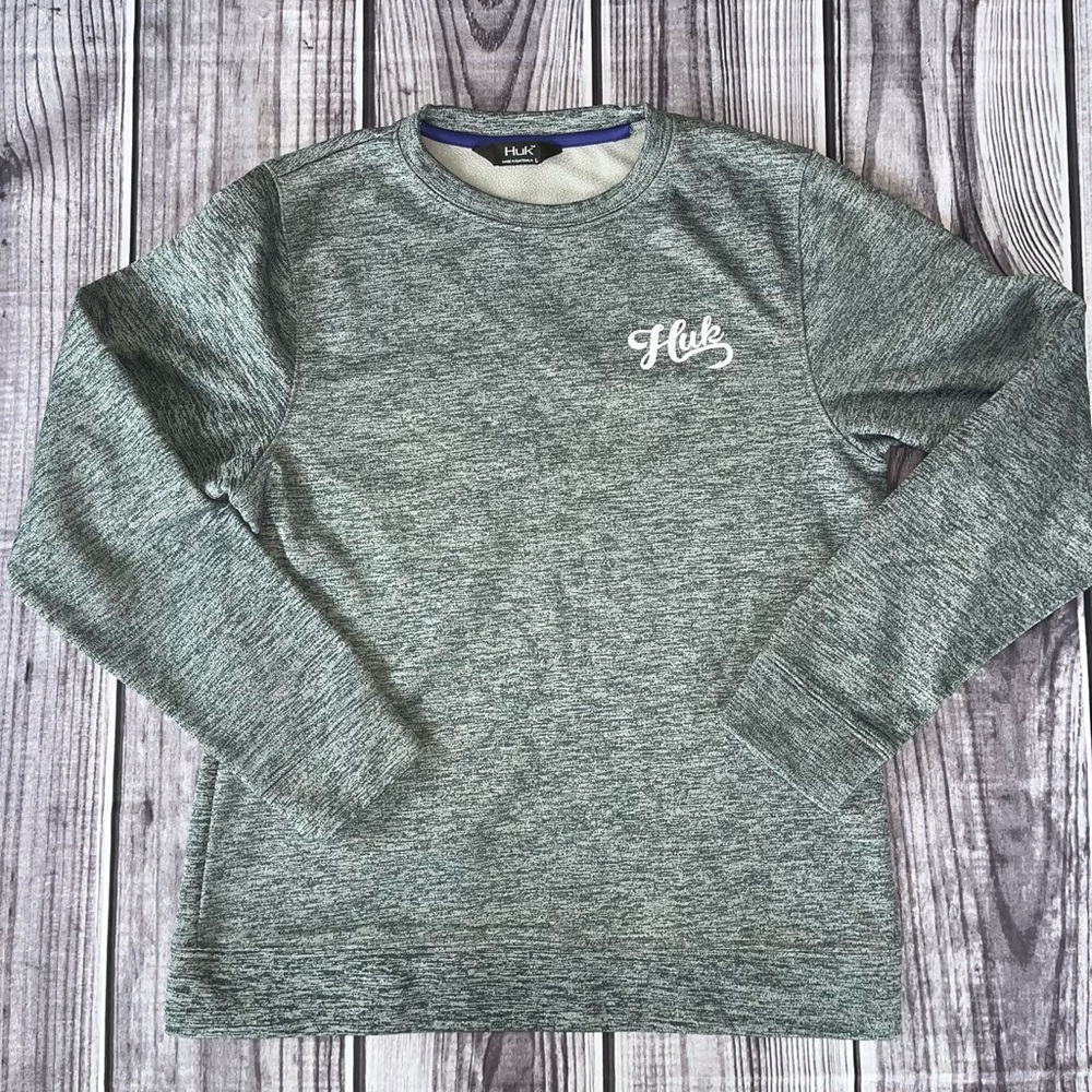 Women’s Huk fleece, size L